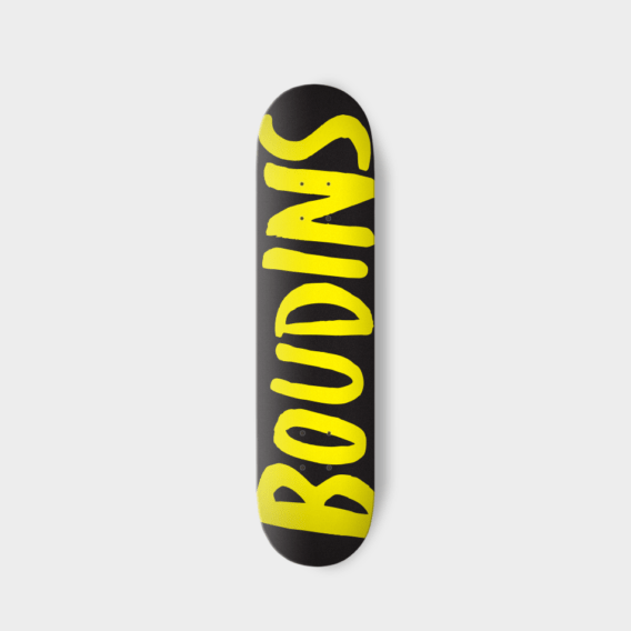 Skateboard noir, avec le texte boudins en jaune, de vilains-voisins imprimerie et studio de design graphique à Rethel, dans les Ardennes.