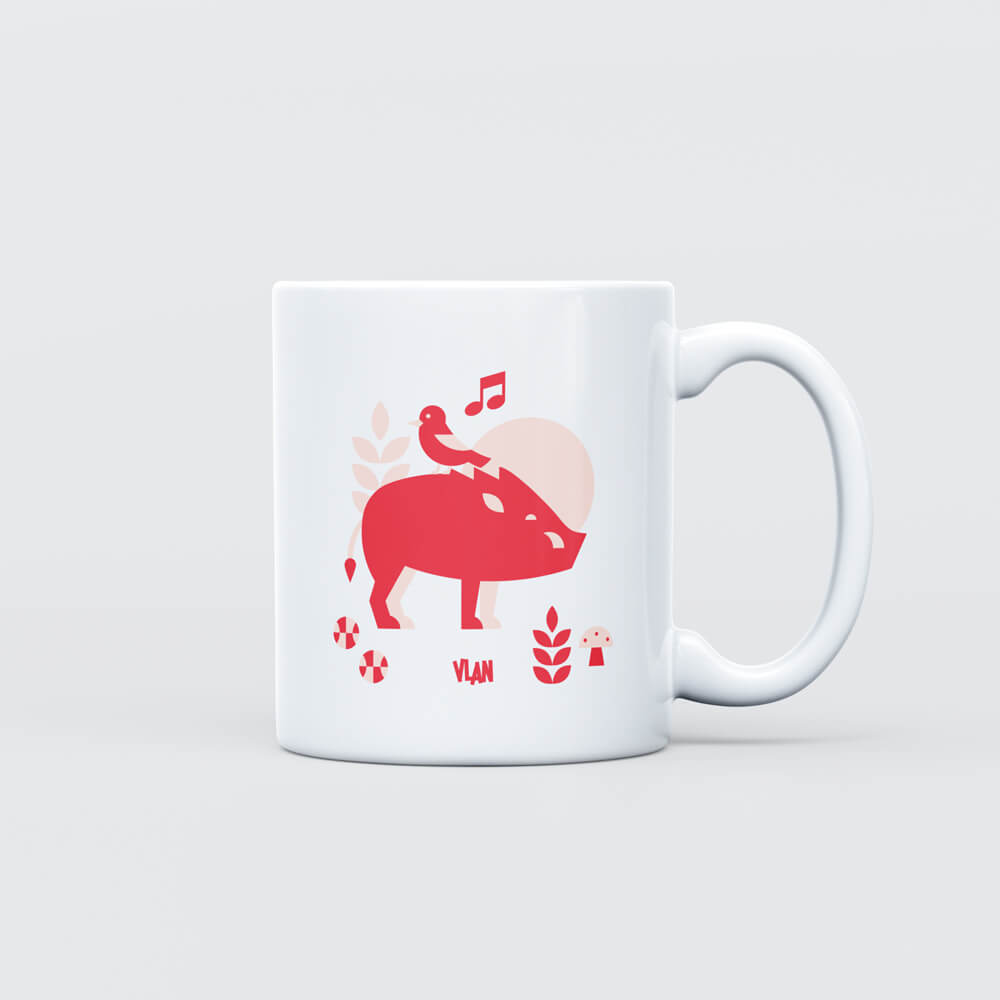Mug 'Arthur Rimbaud & Sanglier', un design qui rend hommage à la fois au poète légendaire des Ardennes et à l'iconique sanglier, symbole de la faune locale. Parfait pour les amoureux de la littérature et de la nature.